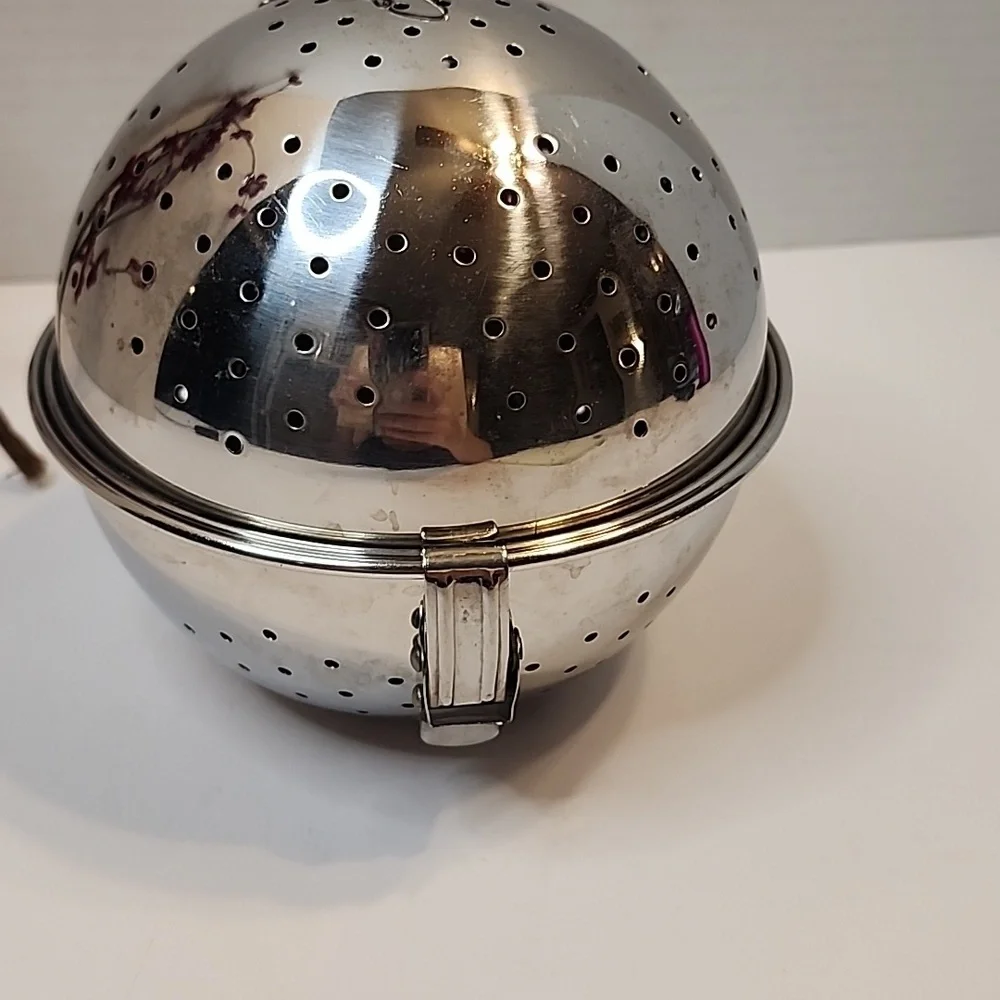 Vintage Stainless Steel Tea Infuser, Spice, Rice Ball with Chain And Clasp